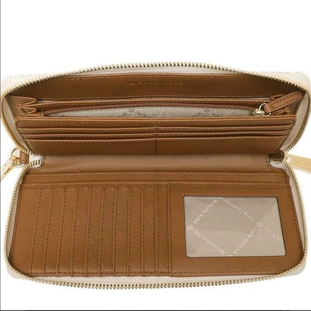 Michael Kors Jet Set Travel Large Travel CONTINENTAL Wristlet-Wallet Van…
